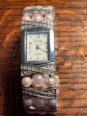 Pink Pearl and Silver Crystal Bracelet Watch seller refurbished with new bat